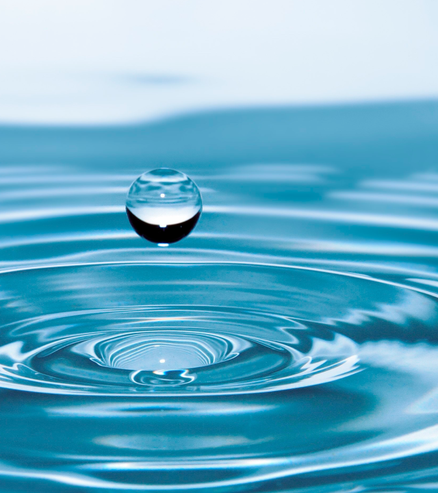 ronymichaud drop of water 578897